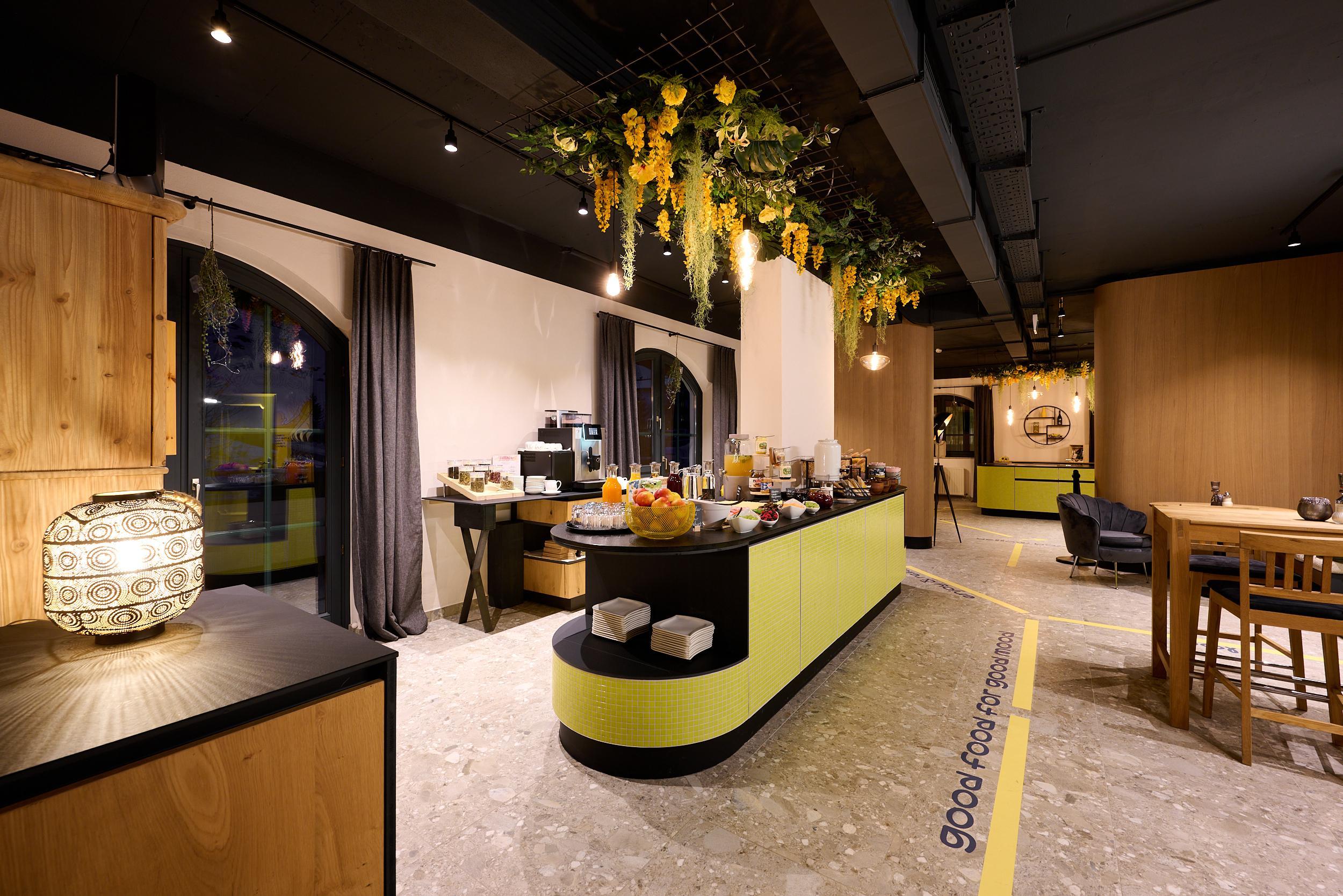 Boutique House Happyellow Couette-café 3*