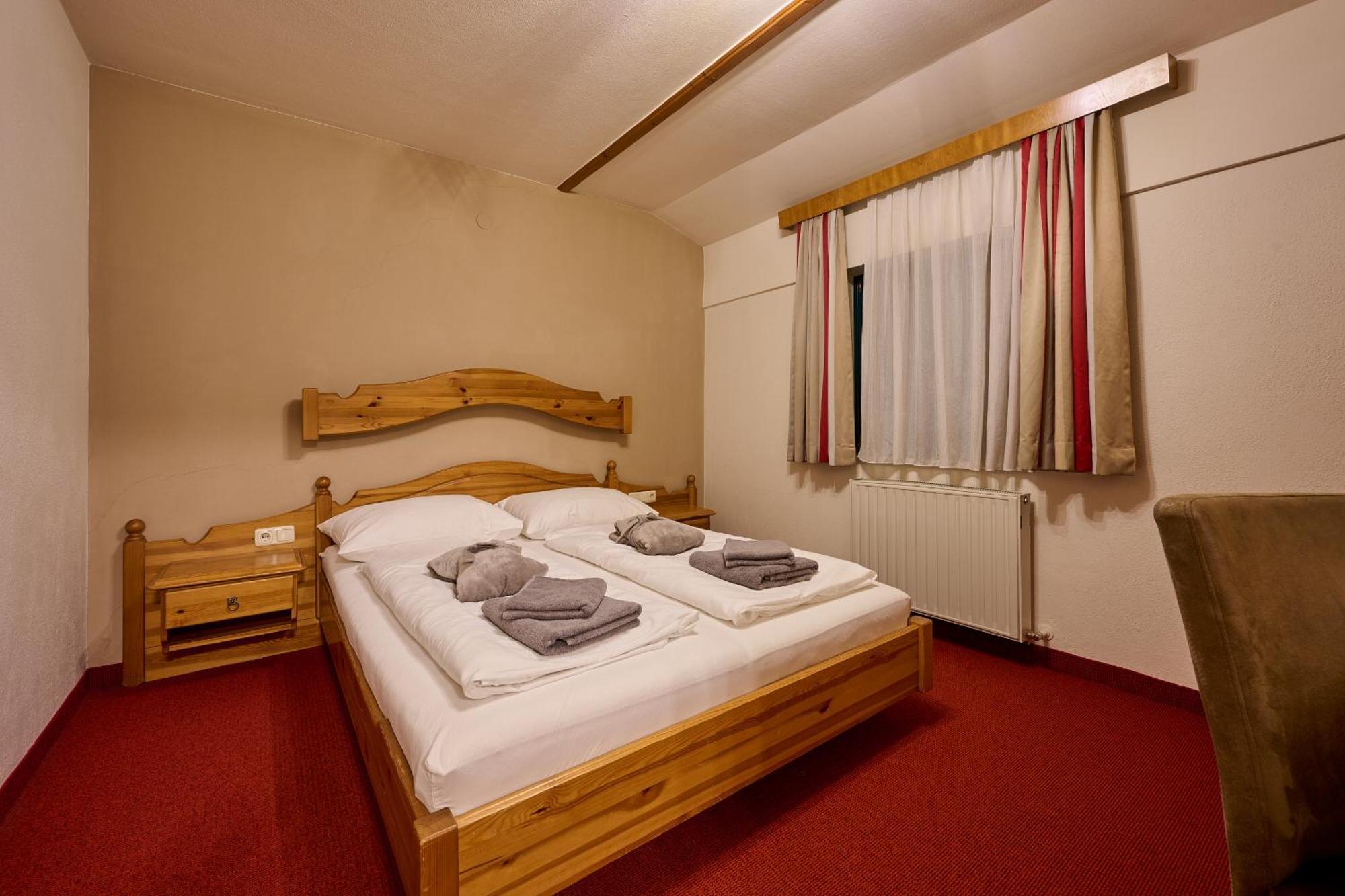 Boutique House Happyellow Couette-café 3*